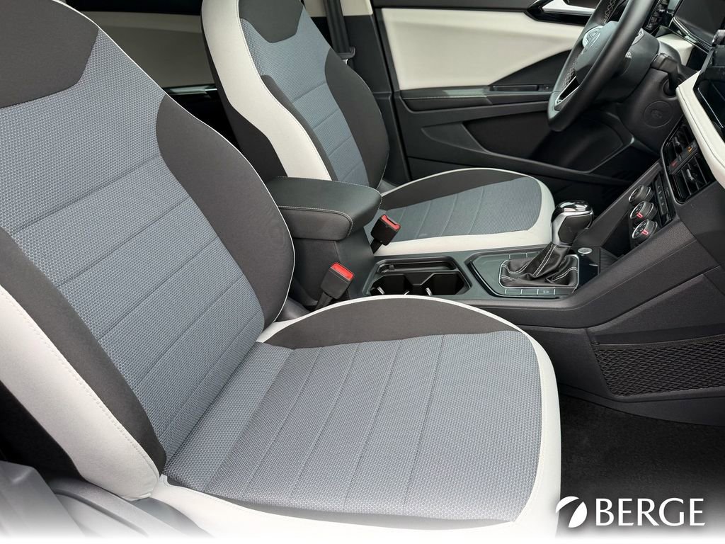 Used 2025 Volkswagen Taos S FWD image 12