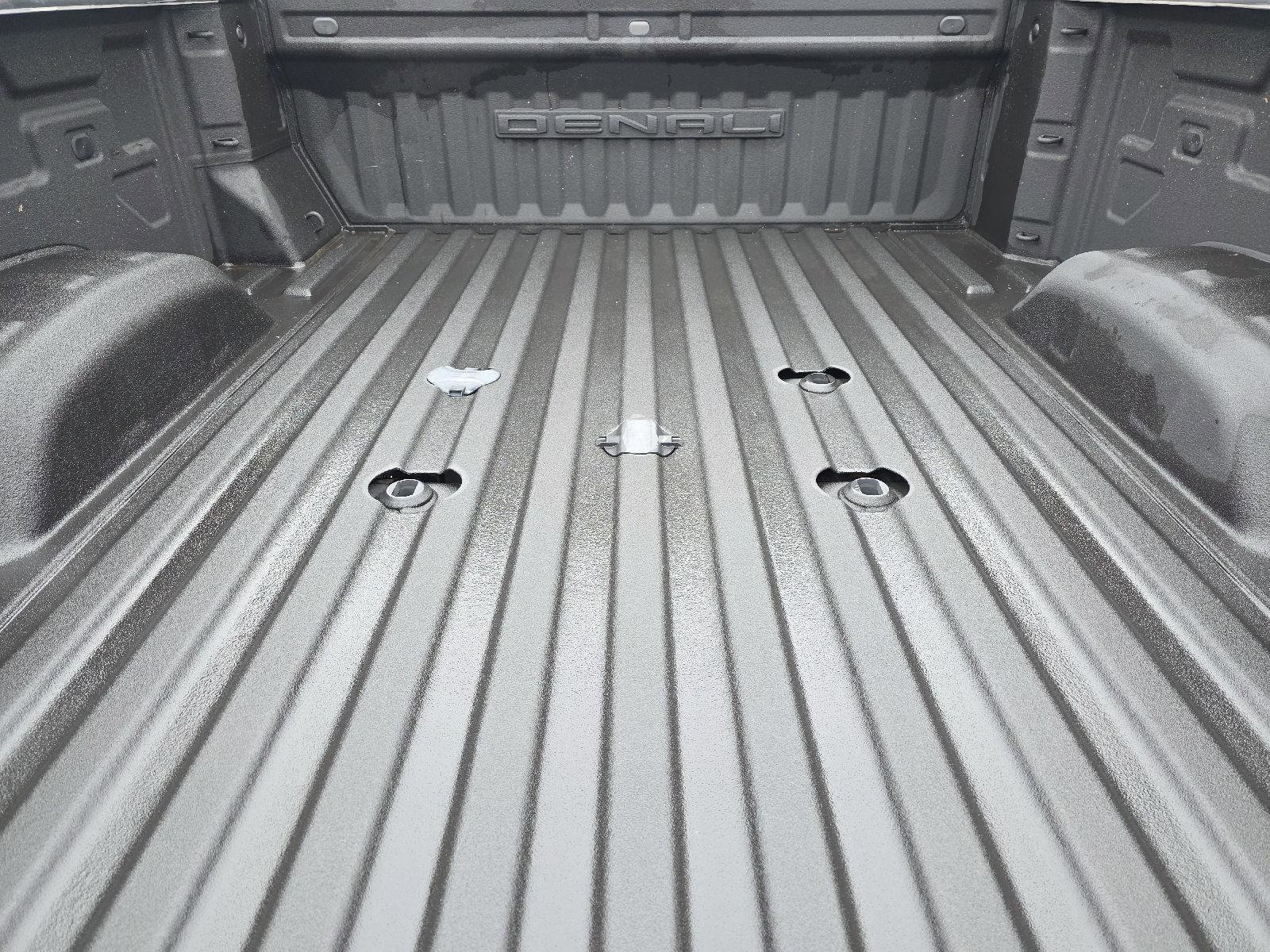 Used 2024 GMC Sierra 2500 Denali w/ Denali Reserve Package image 8