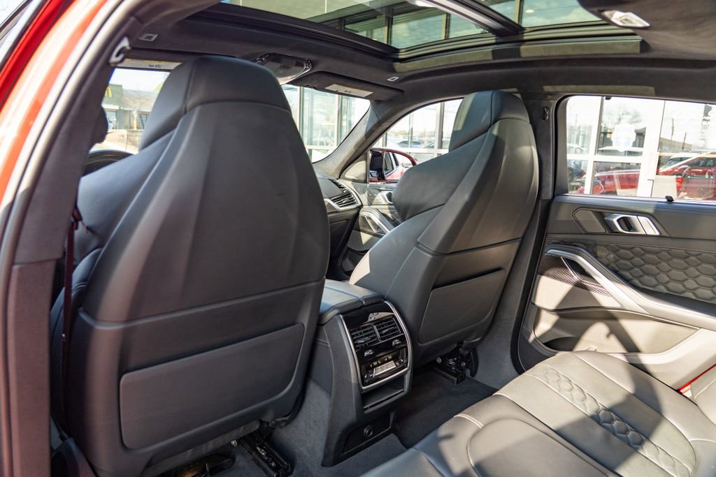 Used 2021 BMW X6 M w/ Competition Package image 17