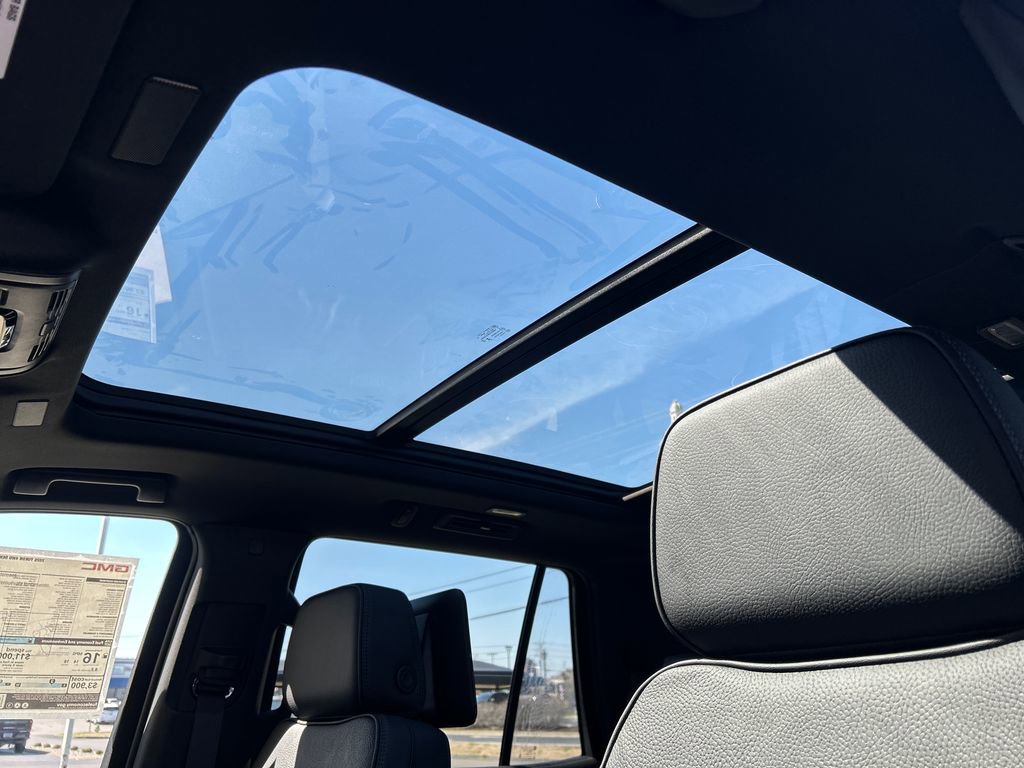 New 2026 GMC Yukon Denali image 17