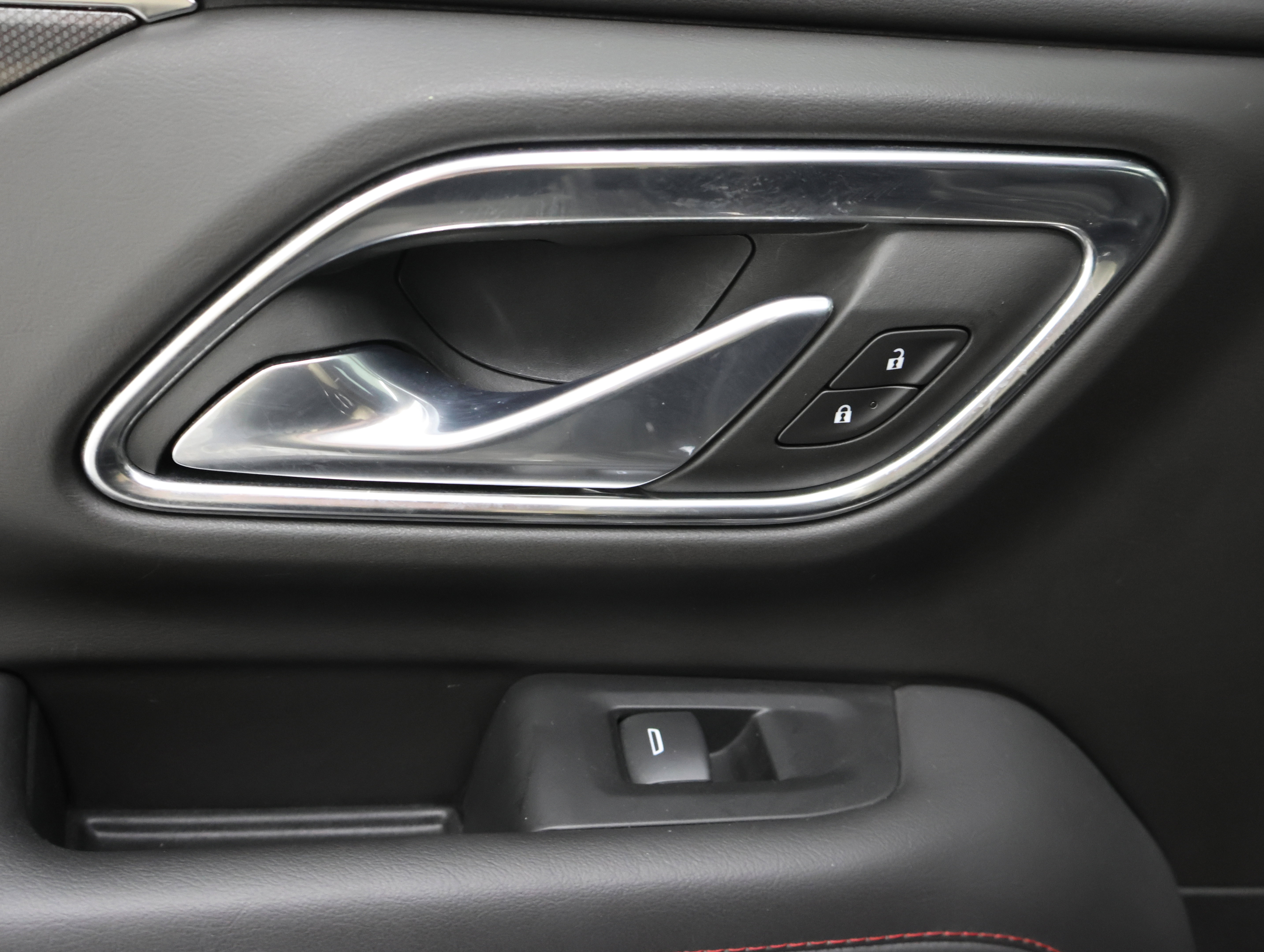 Used 2023 Chevrolet Suburban RST w/ Luxury Package AWD/4WD image 44