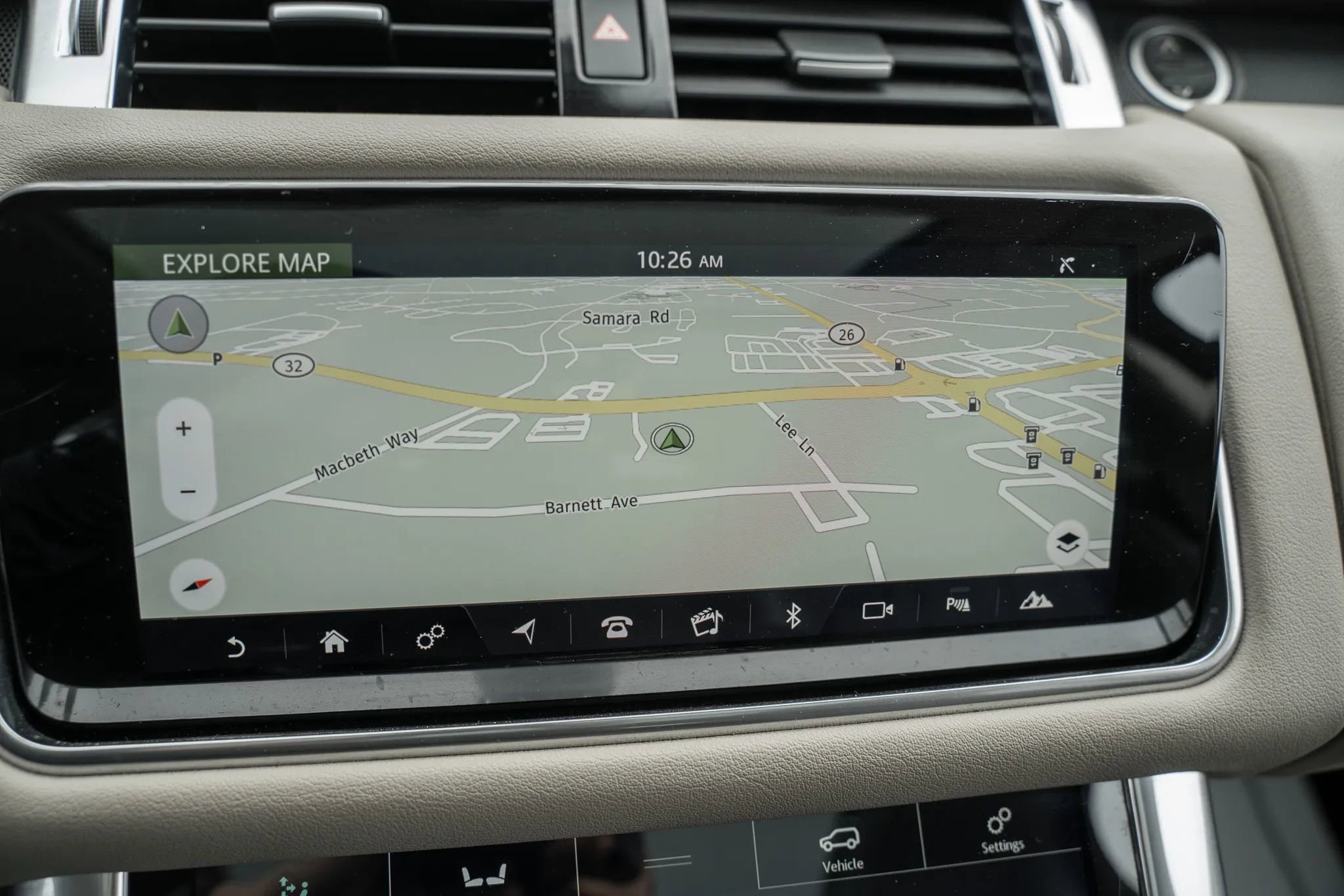 Used 2020 Land Rover Range Rover Sport HSE image 18