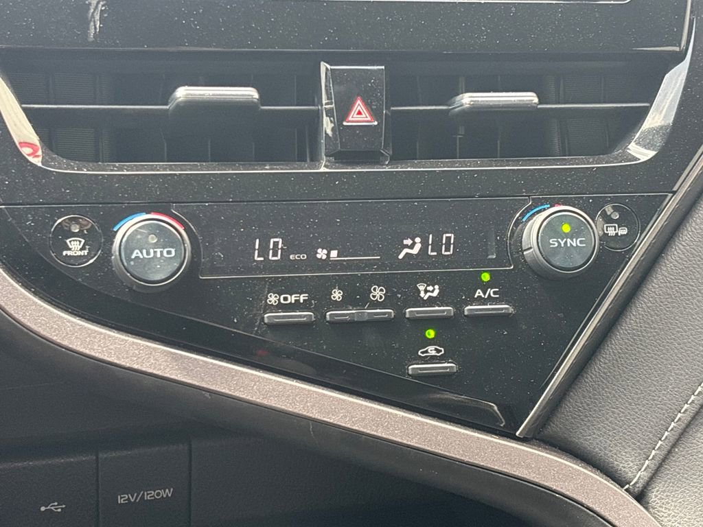 Used 2024 Toyota Camry SE image 13