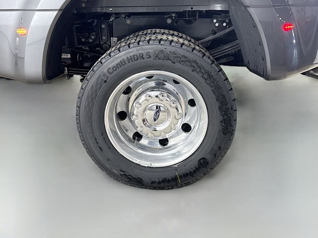 New 2026 Ford F450 Platinum w/ Platinum Plus Package image 33