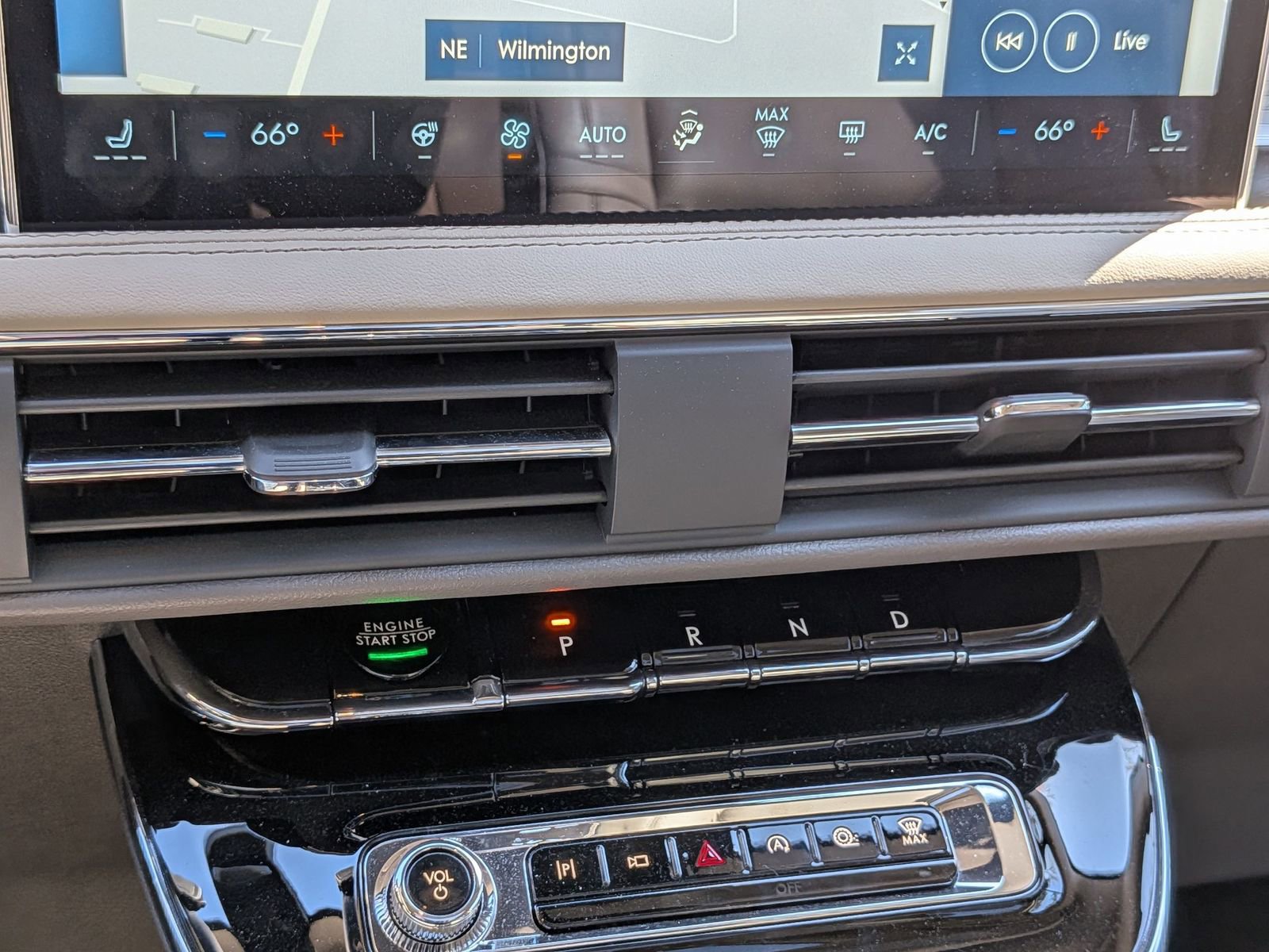 Used 2023 Lincoln Corsair FWD w/ Equipment Group 101A image 25