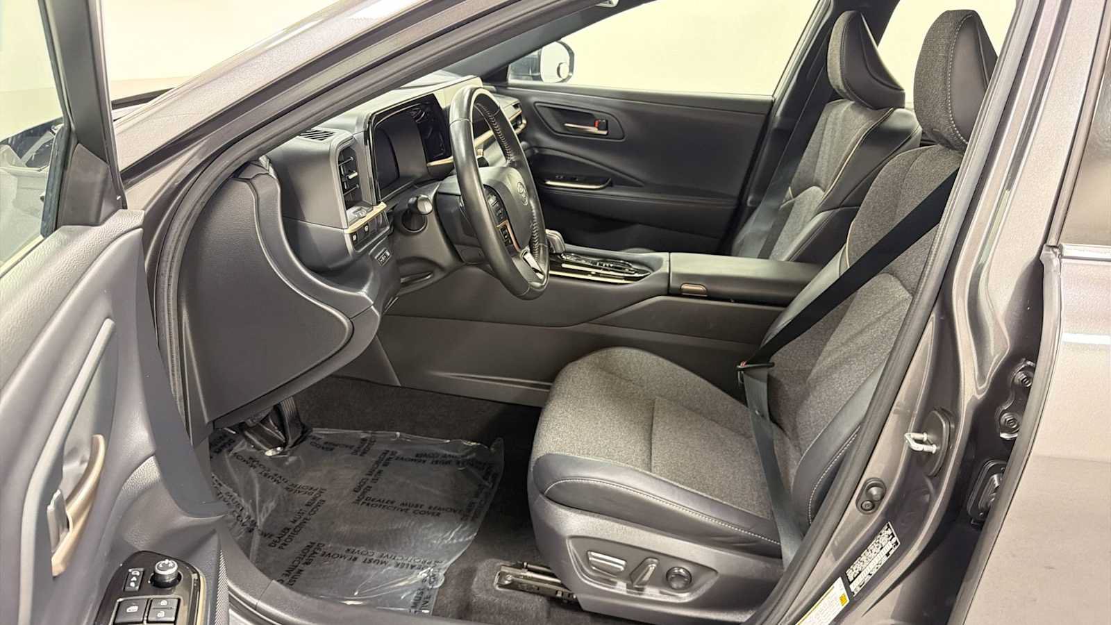 Certified 2024 Toyota Crown AWD/4WD image 13