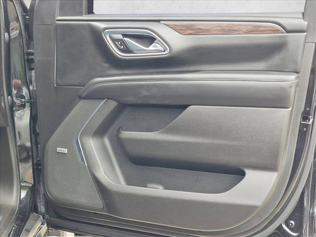 Used 2021 Chevrolet Tahoe Z71 w/ Z71 Off-Road Package AWD/4WD image 25