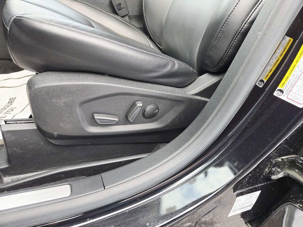 Used 2022 Ford Edge Titanium image 39