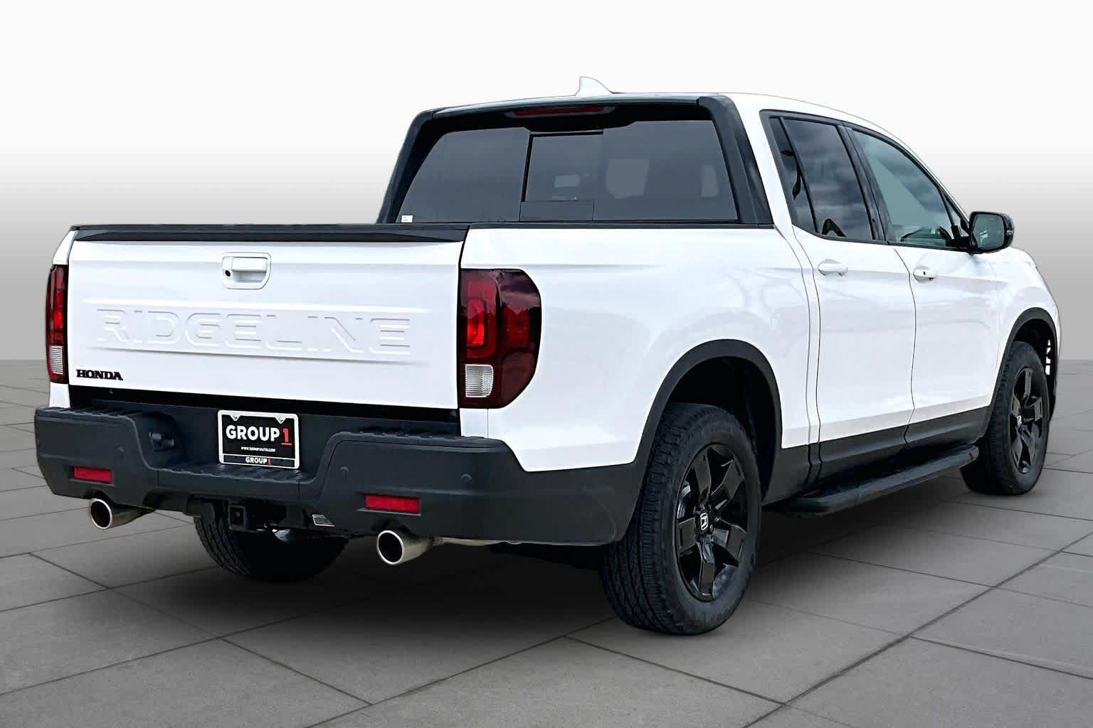 Certified 2026 Honda Ridgeline Black Edition image 13