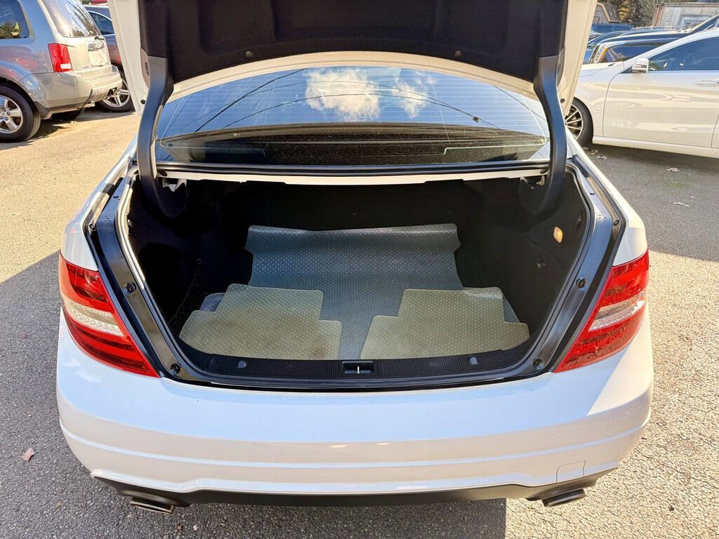 Used 2012 Mercedes-Benz C 300 4MATIC Sedan image 12