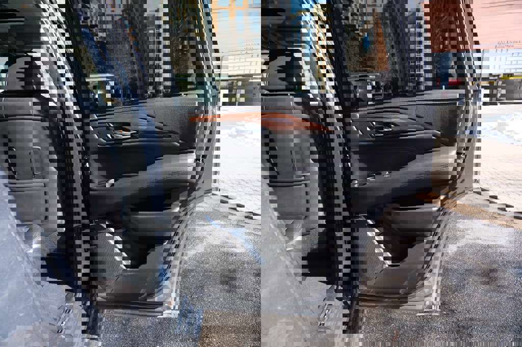 Used 2020 Cadillac Escalade Luxury image 28