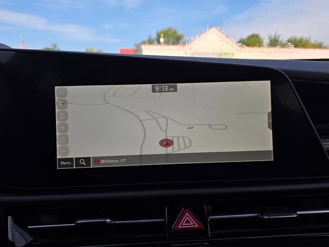 Certified 2025 Kia Niro SX Touring FWD image 4