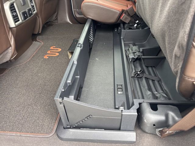 Used 2022 Ford F450 King Ranch w/ Chrome Package image 11