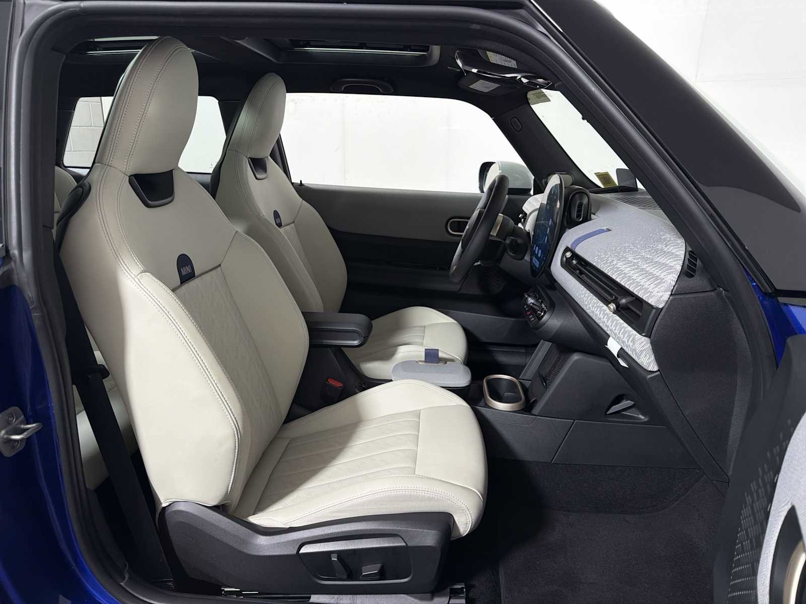 Certified 2025 MINI Cooper S image 24