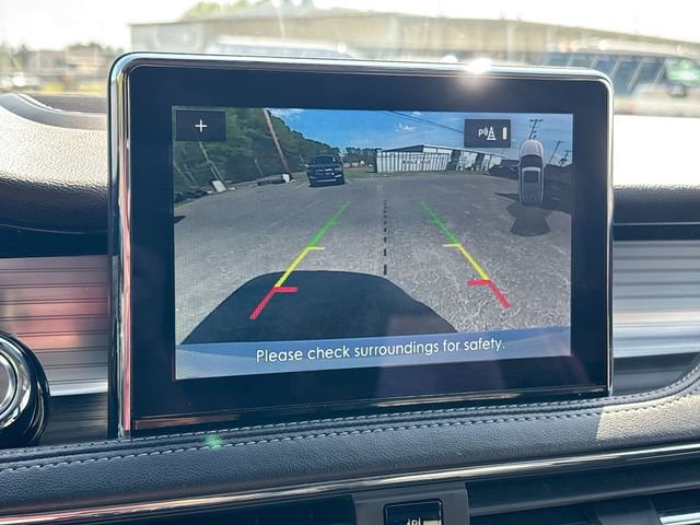 Used 2022 Lincoln Corsair AWD w/ Premium Package image 25