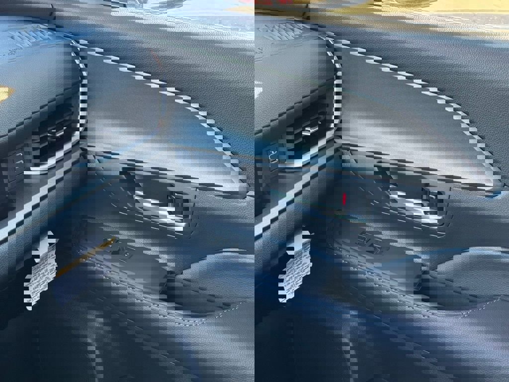 Used 2025 Toyota Grand Highlander FWD image 40