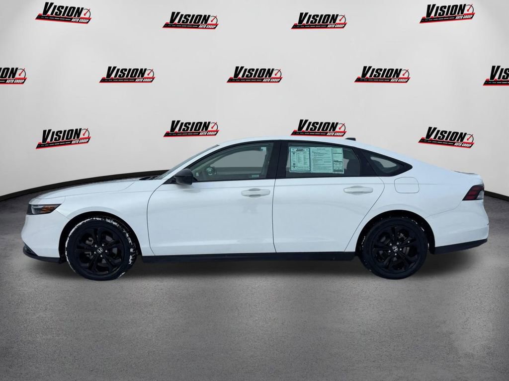 Used 2025 Honda Accord SE image 8