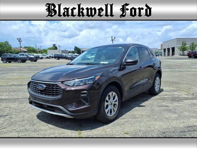 Used 2023 Ford Escape Active AWD/4WD image 1