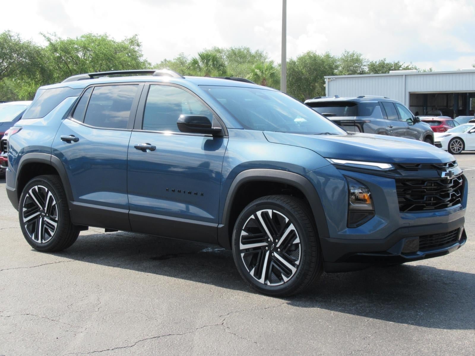 New 2026 Chevrolet Equinox RS FWD image 3