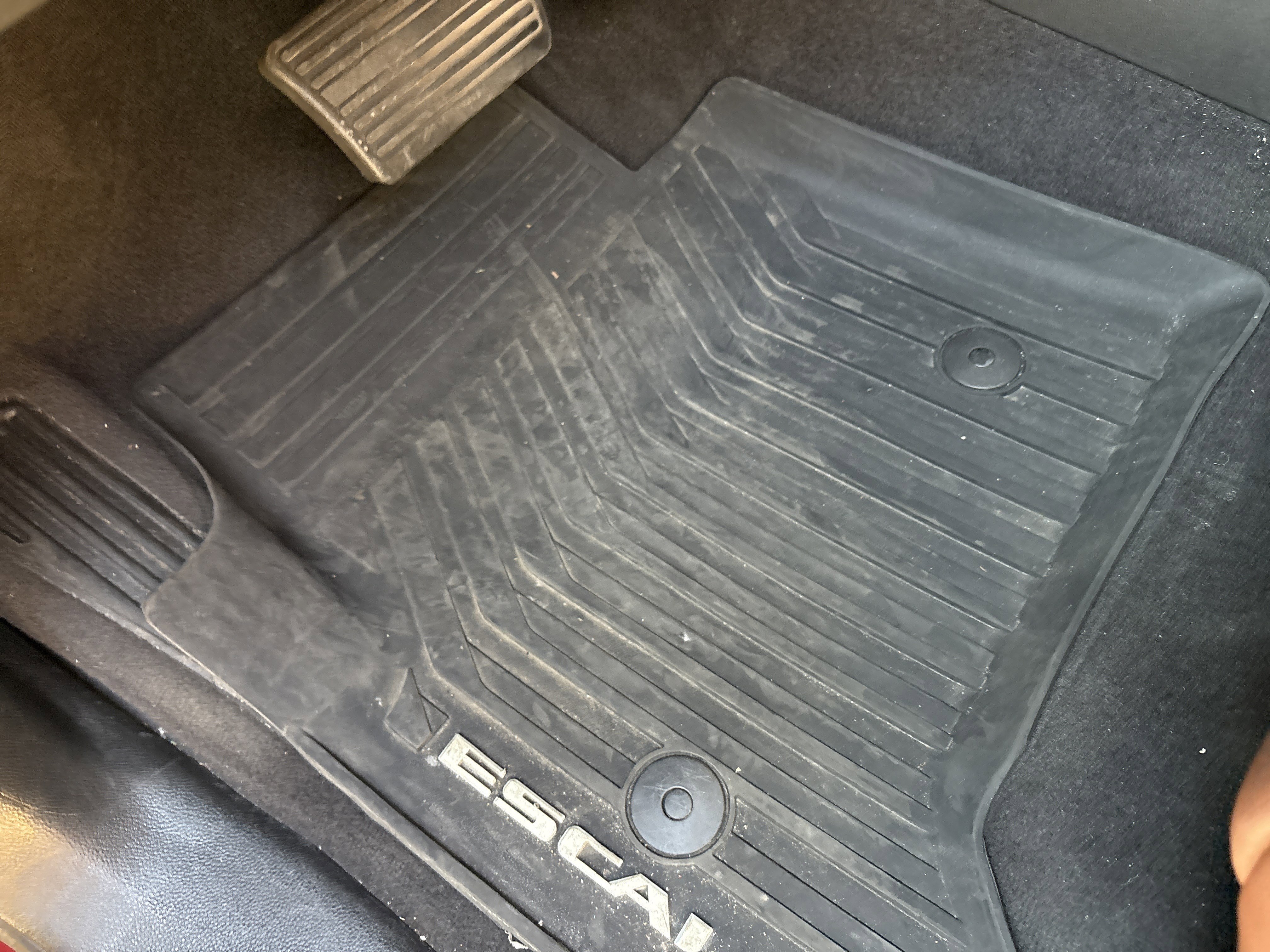 Used 2020 Cadillac Escalade Premium Luxury w/ LPO, Radiant Package image 17