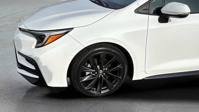 Used 2023 Toyota Corolla SE image 34