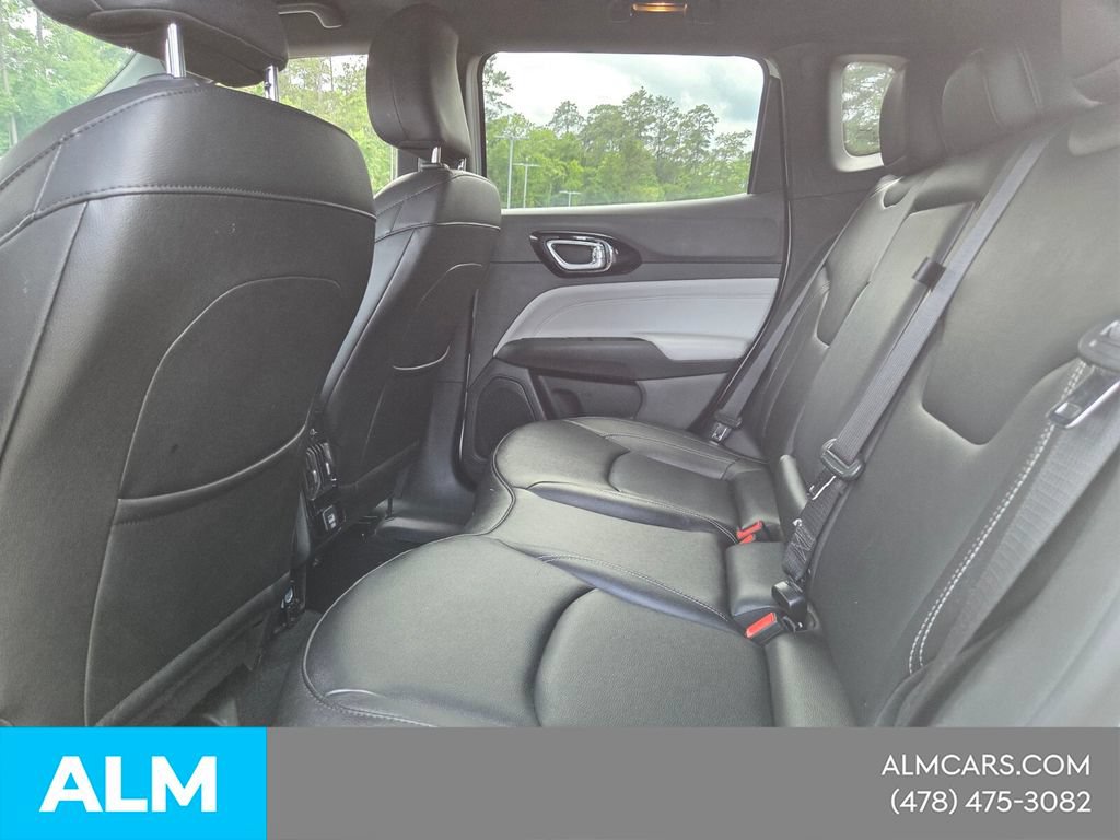 Used 2025 Jeep Compass Limited AWD/4WD image 7