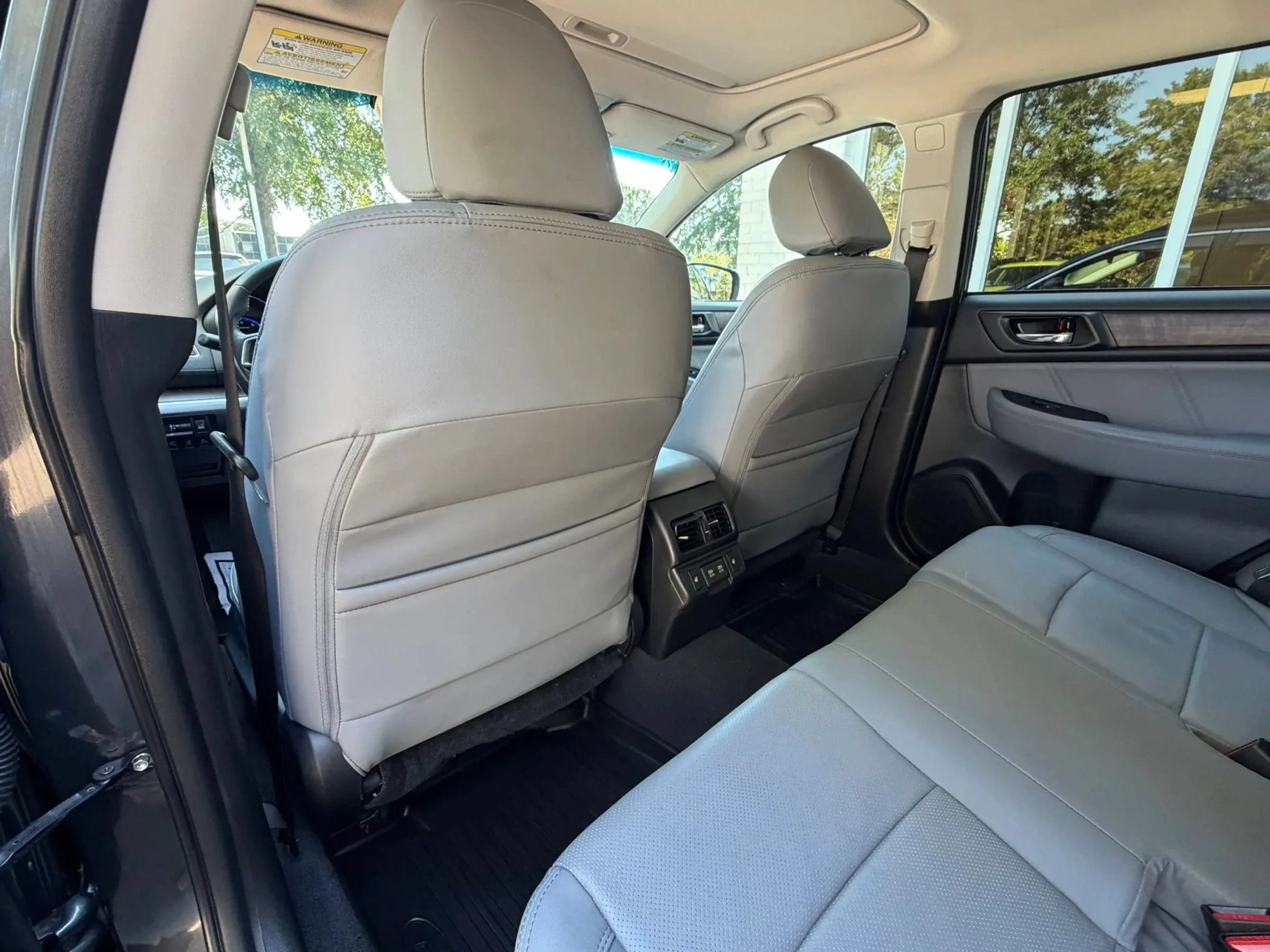 Used 2019 Subaru Outback 2.5i Limited AWD/4WD image 23