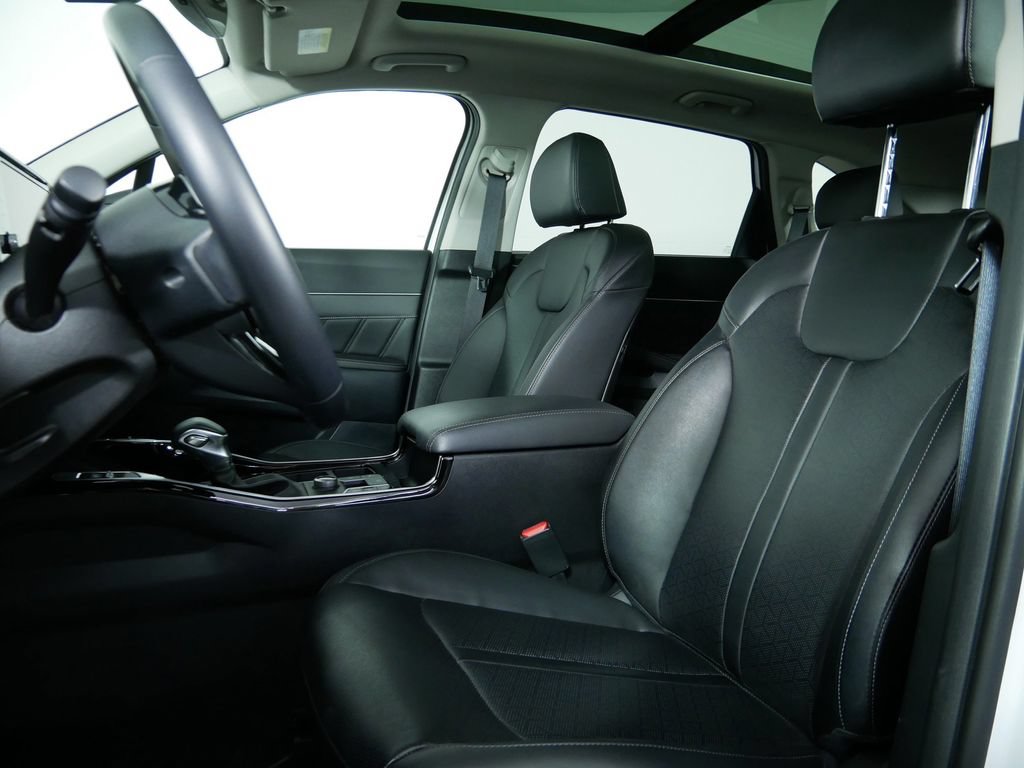 Certified 2023 Kia Sorento SX AWD/4WD image 17
