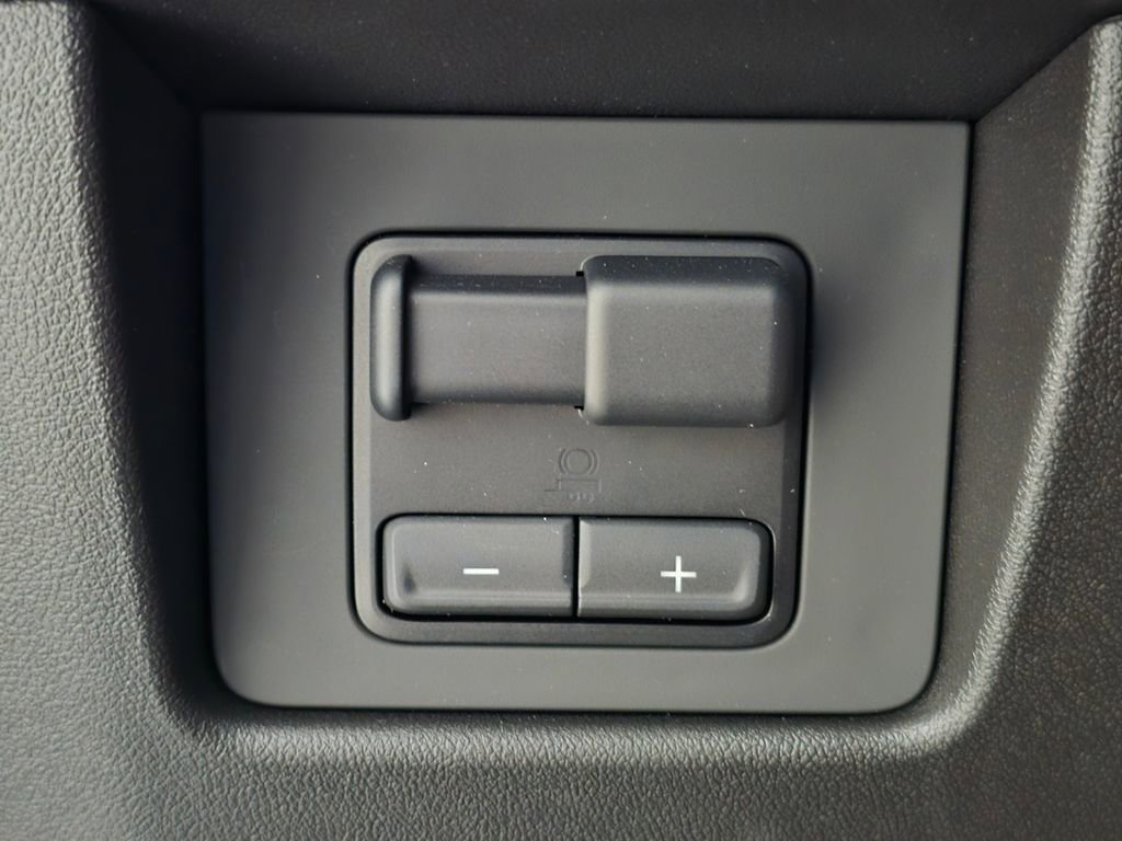 New 2025 Chevrolet Colorado LT w/ LT Convenience Package image 3