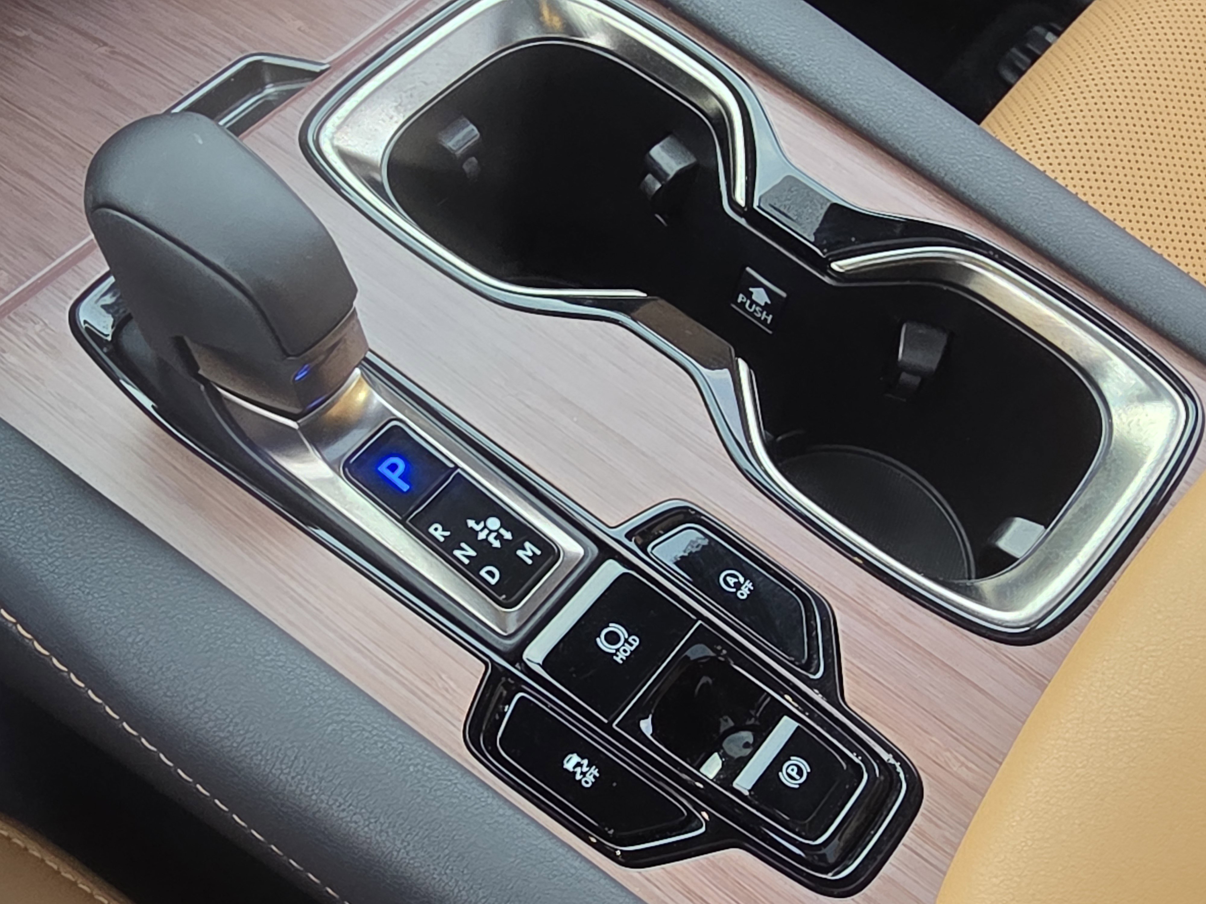 Used 2025 Lexus RX 350 Premium w/ Accessory Package (Z1) image 19