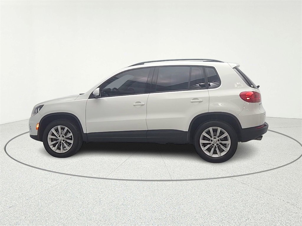 Used 2017 Volkswagen Tiguan Limited w/ Premium Package image 4