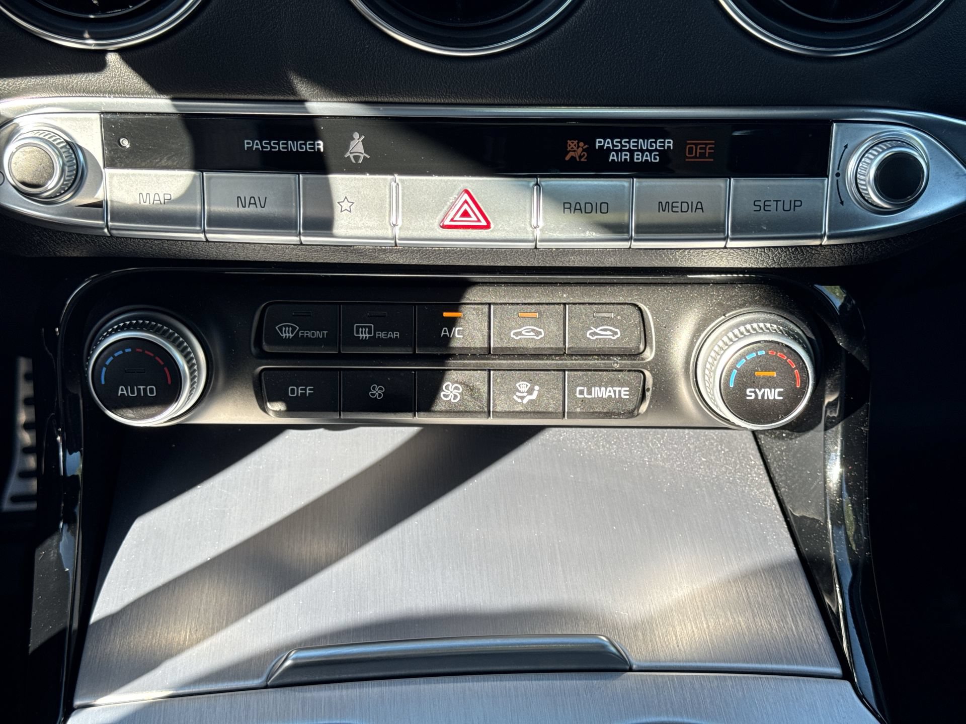 Used 2023 Kia Stinger GT2 AWD/4WD image 19