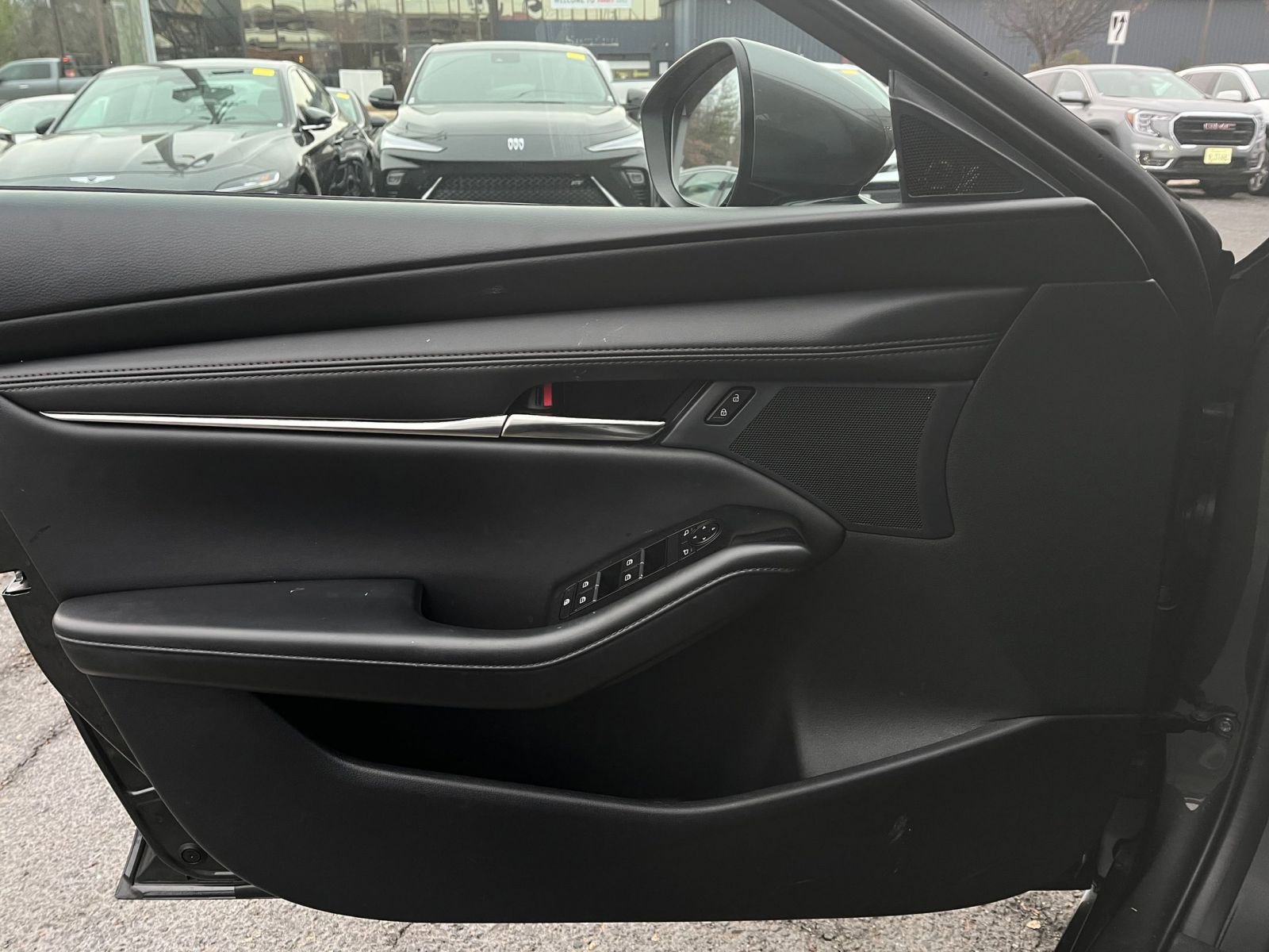 Used 2025 MAZDA MAZDA3 s image 20