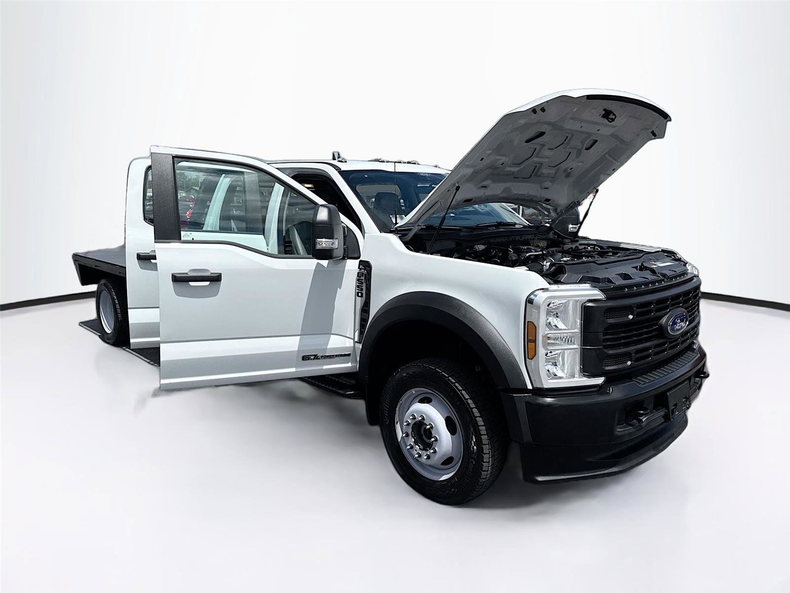 Used 2025 Ford F550 4x4 Crew Cab Super Duty image 36