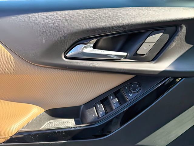 Used 2025 Chevrolet Equinox ACTIV w/ Safety and Technology Package image 20