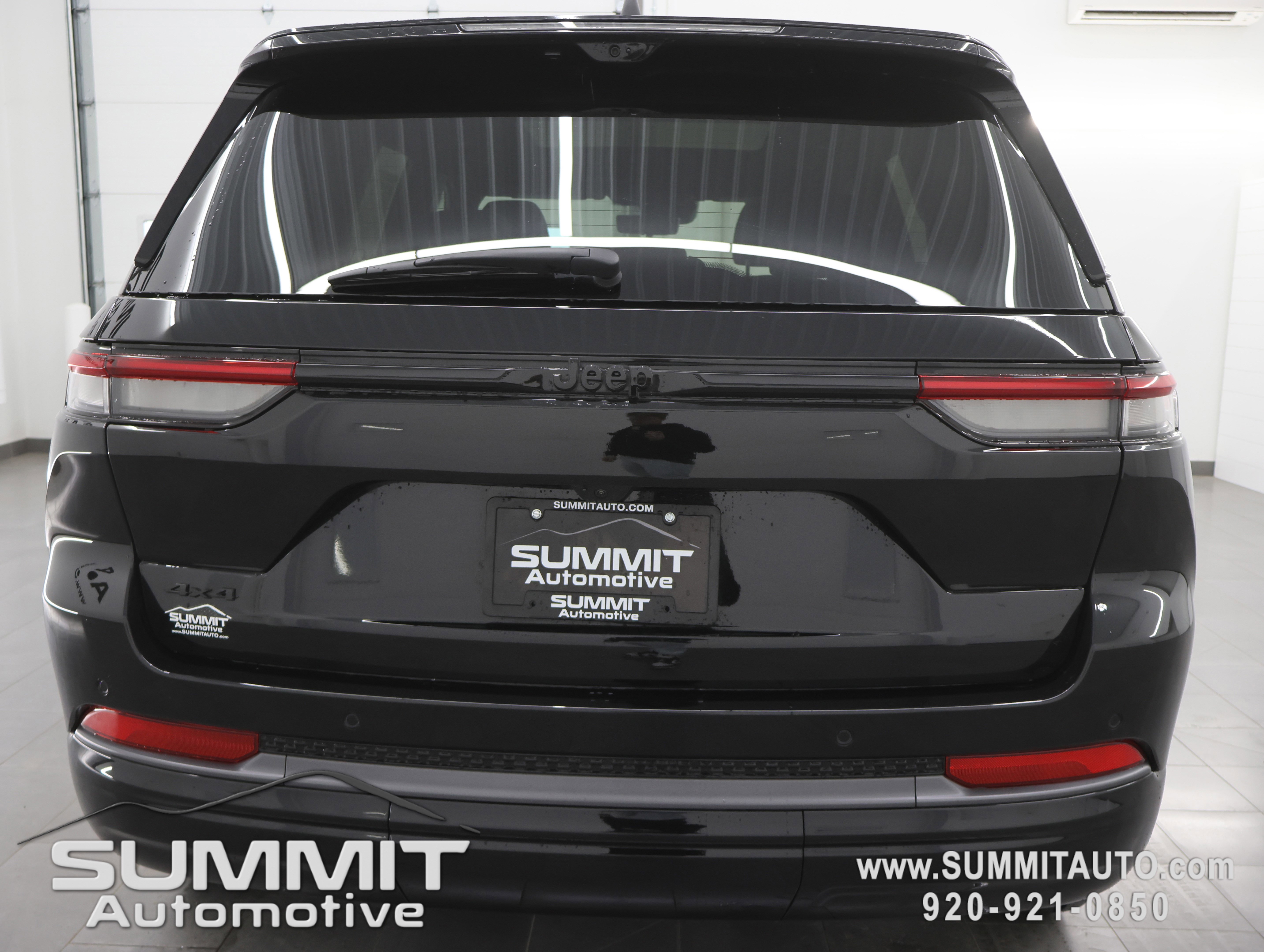 New 2026 Jeep Grand Cherokee Limited Reserve image 31