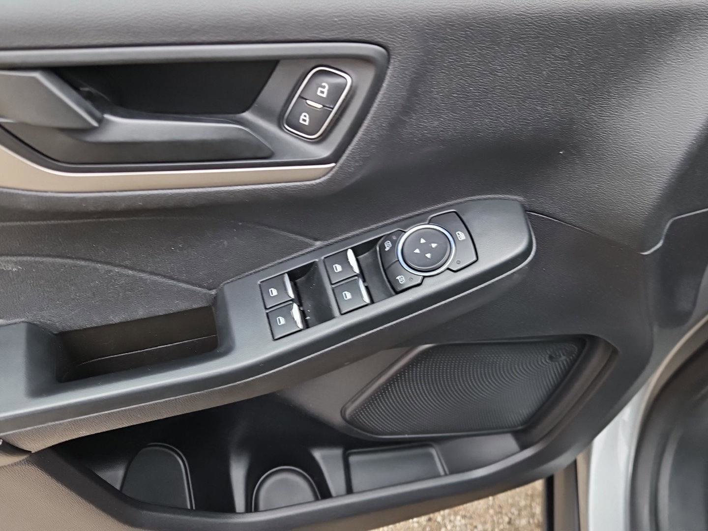 Used 2022 Ford Escape SE w/ Convenience Package image 13