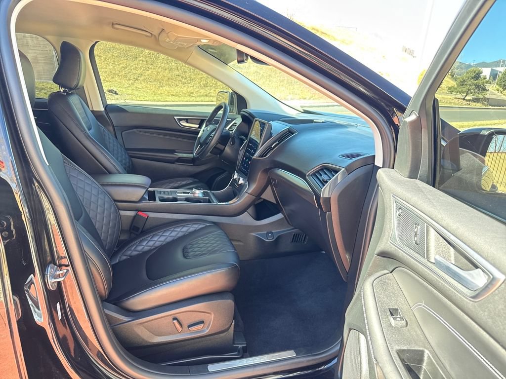 Used 2024 Ford Edge Titanium AWD/4WD image 29