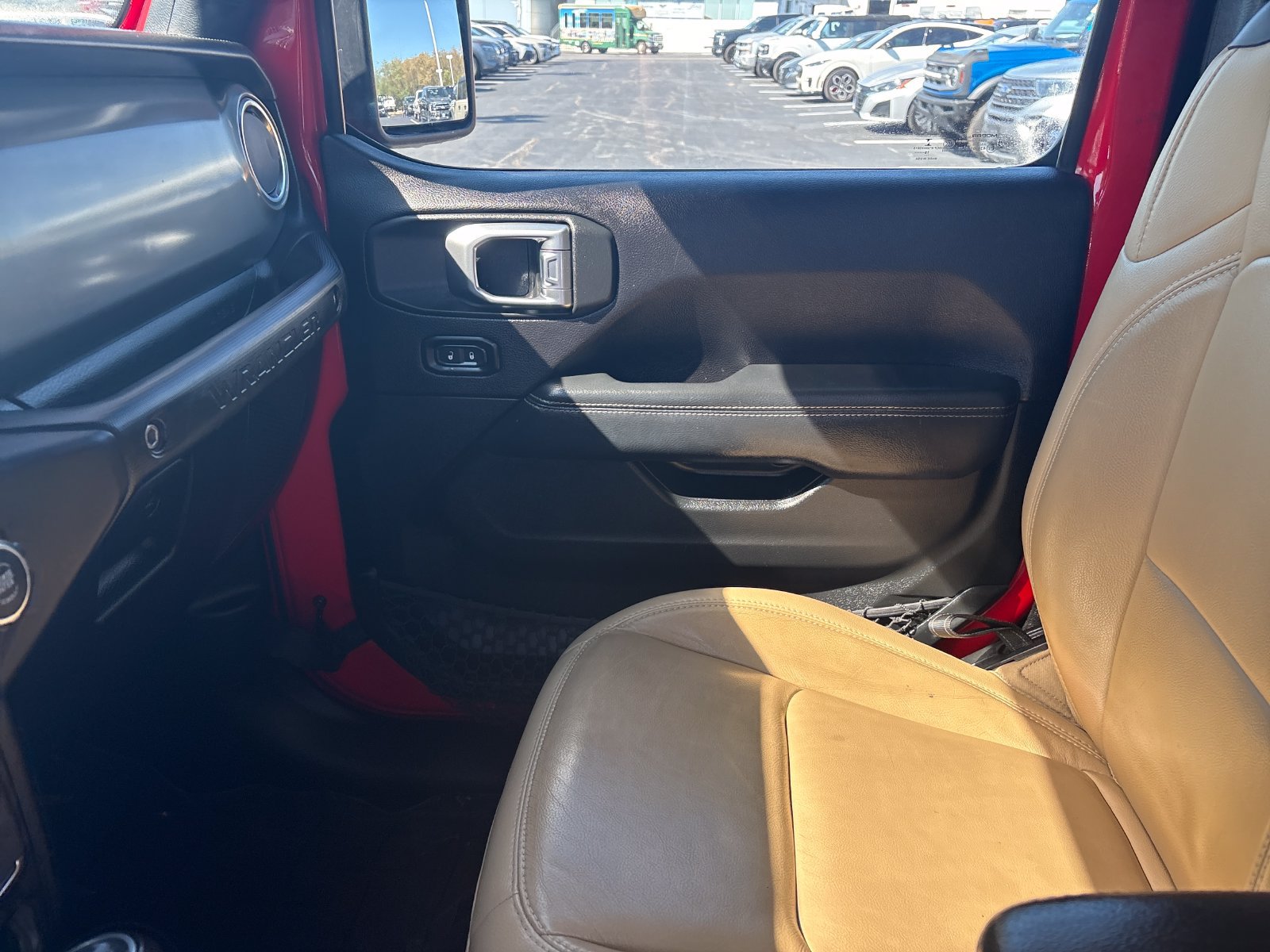 Used 2019 Jeep Wrangler Rubicon w/ Cold Weather Group AWD/4WD image 13