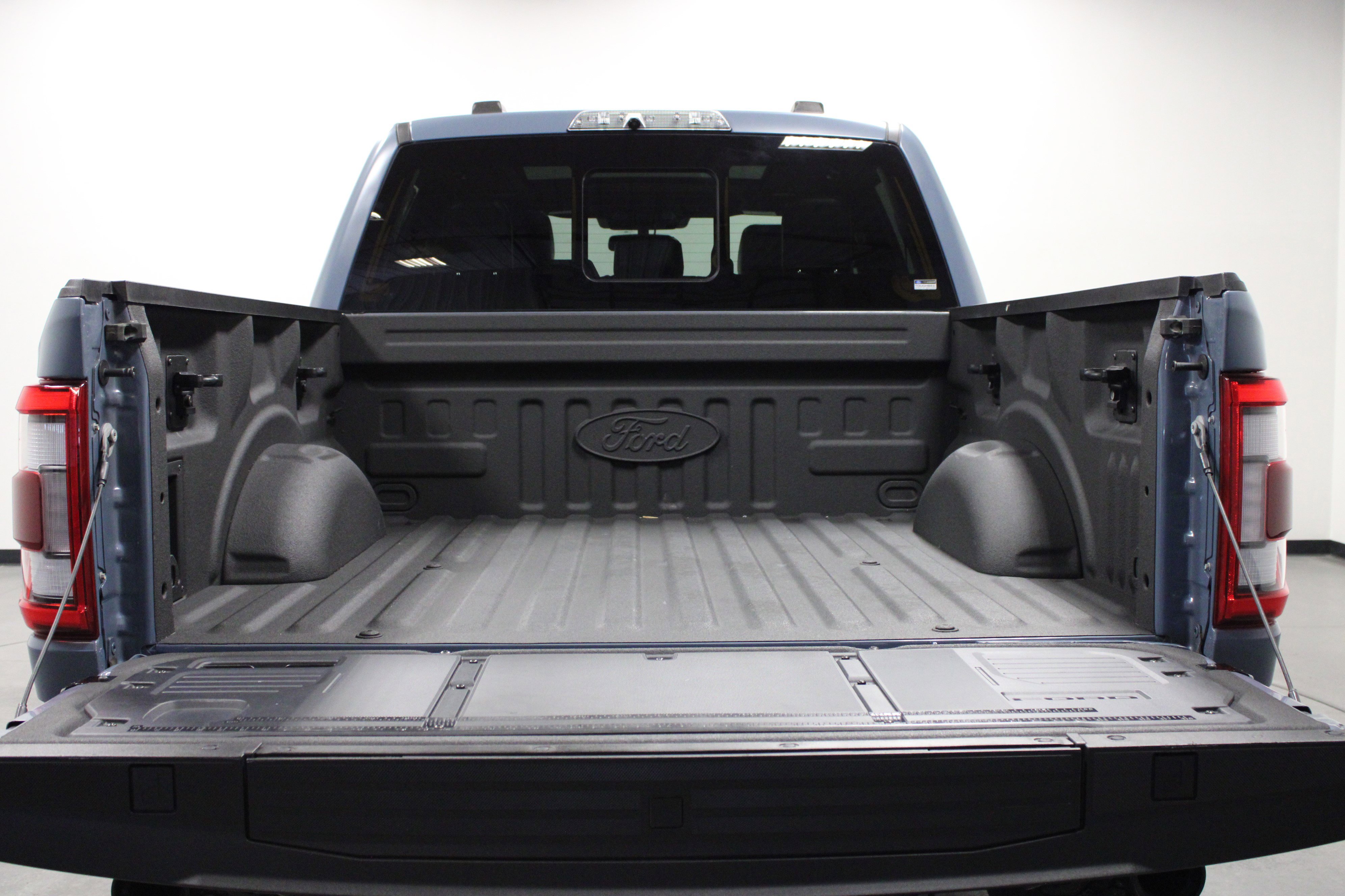 Used 2023 Ford F150 Raptor w/ Equipment Group 802A Raptor R AWD/4WD image 14