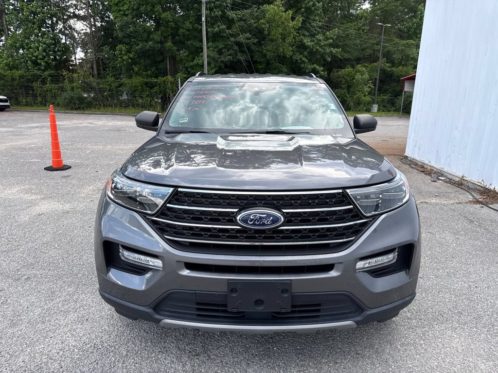 Used 2021 Ford Explorer XLT w/ Equipment Group 202A AWD/4WD video 3