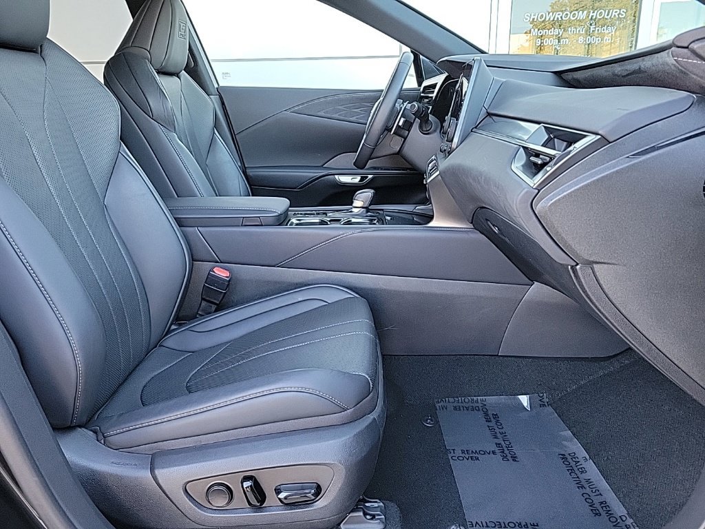 Used 2023 Lexus RX 350 F Sport w/ Accessory Package AWD/4WD image 16