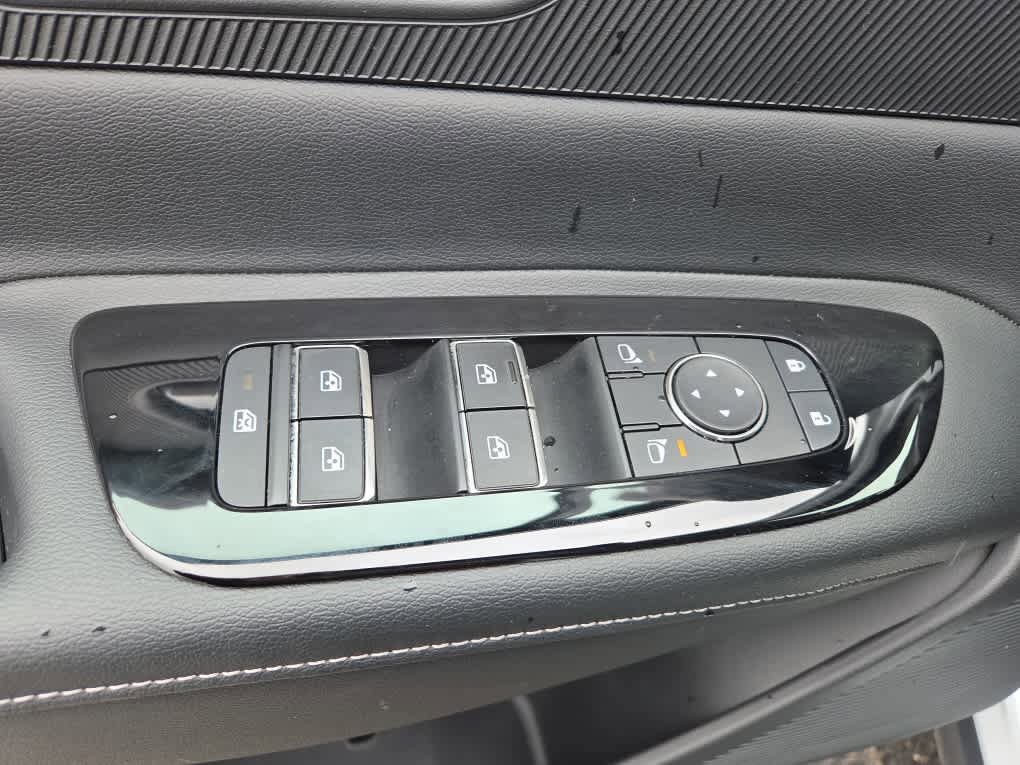 Used 2025 Nissan Murano SV AWD/4WD image 19