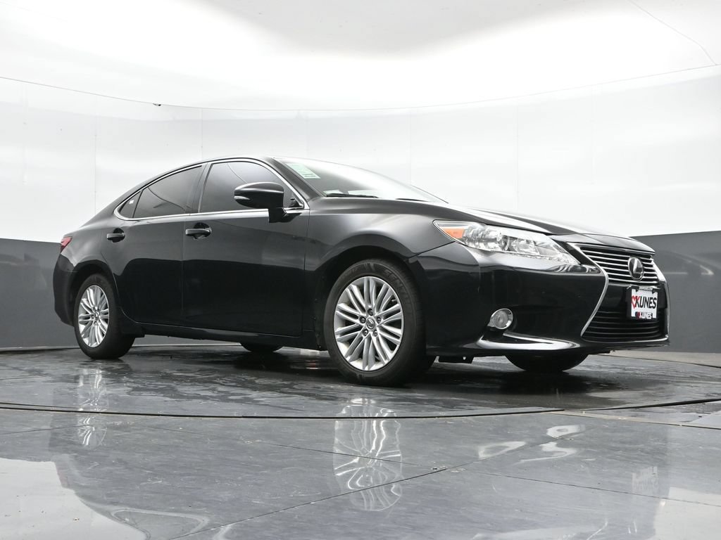 Used 2013 Lexus ES 350 w/ Luxury Pkg FWD image 39