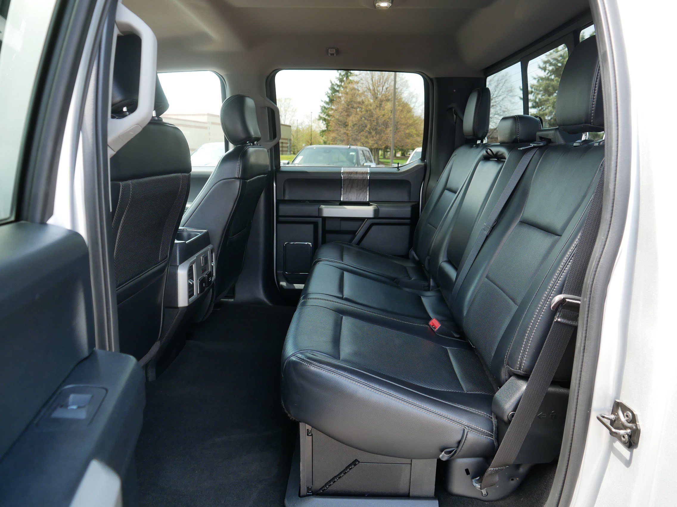 Used 2019 Ford F250 Lariat w/ Lariat Ultimate Package AWD/4WD image 36