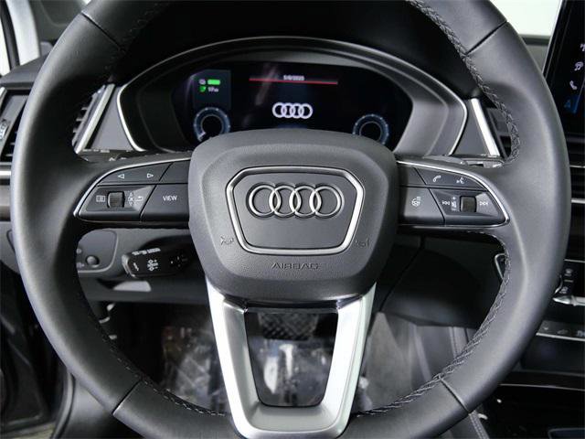 Used 2024 Audi Q5 e Premium Plus w/ Premium Plus Package image 21
