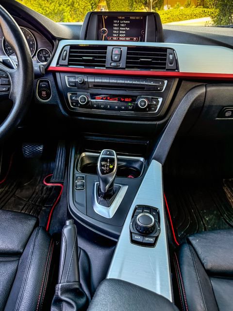 Used 2013 BMW 335i xDrive Sedan AWD/4WD image 32