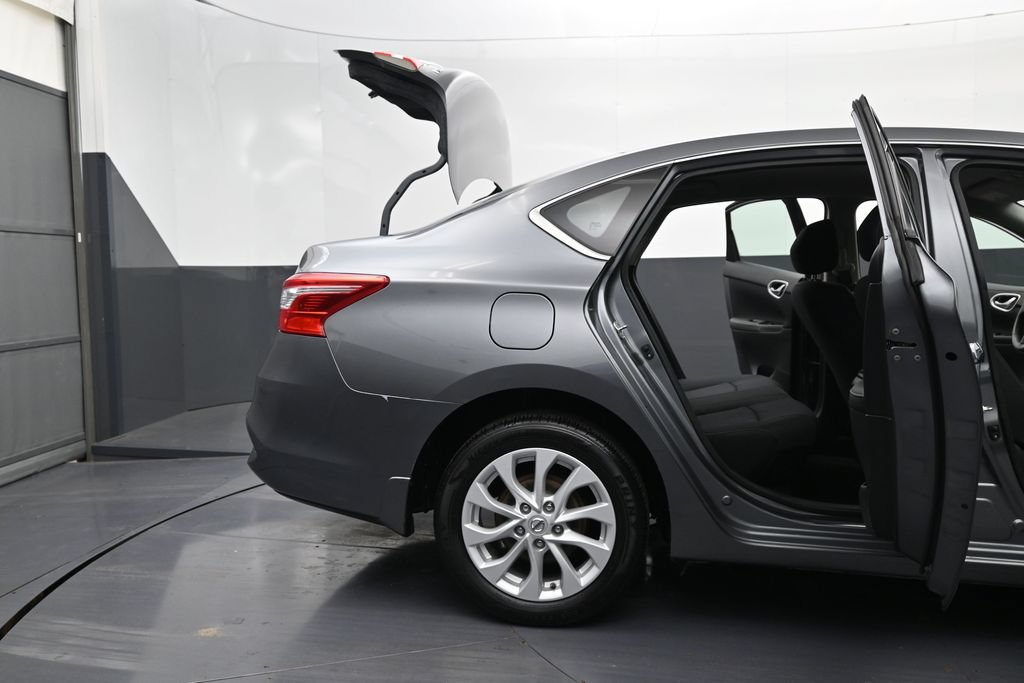 Used 2019 Nissan Sentra SV FWD image 10