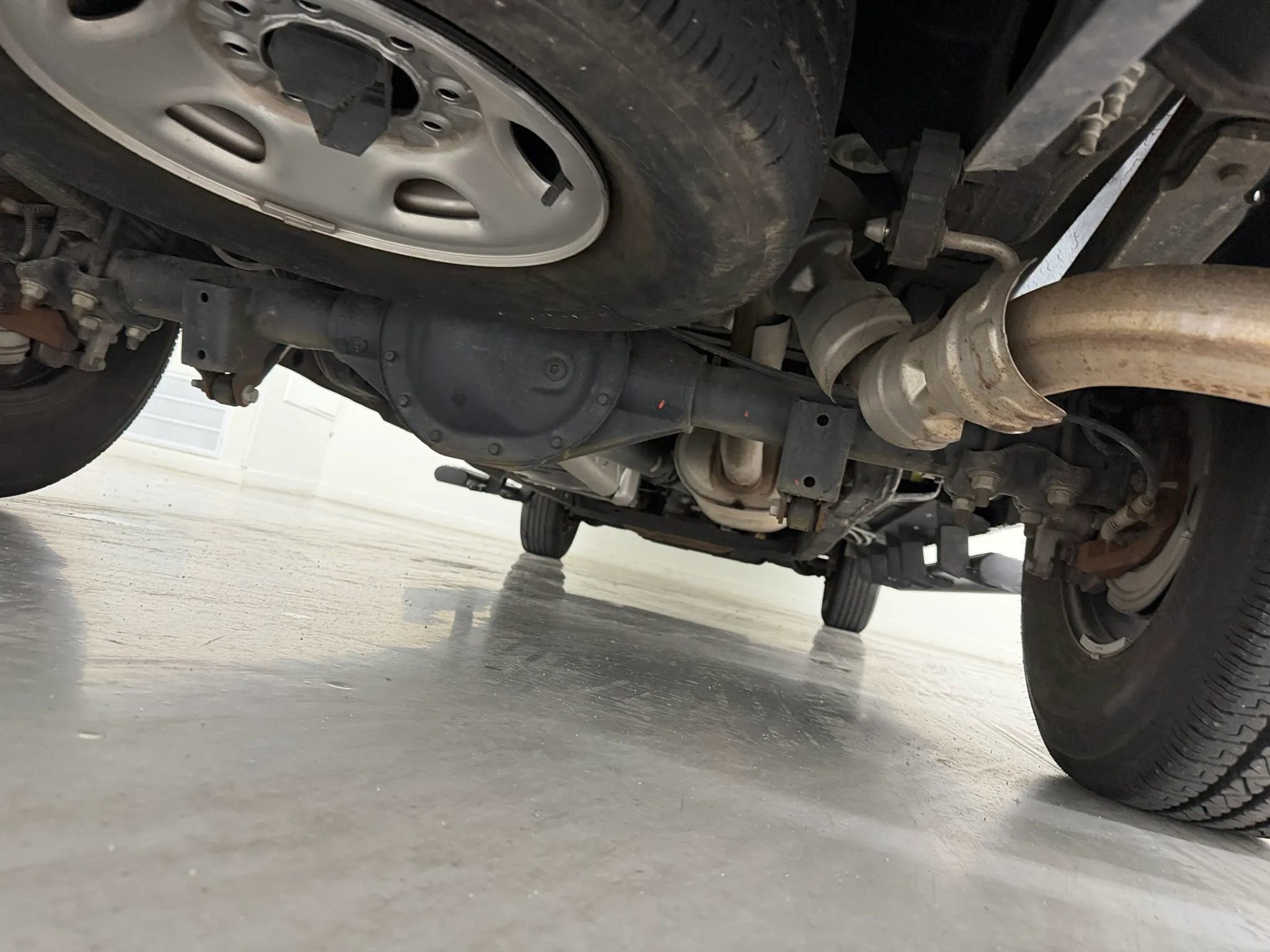 Used 2023 Chevrolet Express 3500 LS RWD image 46