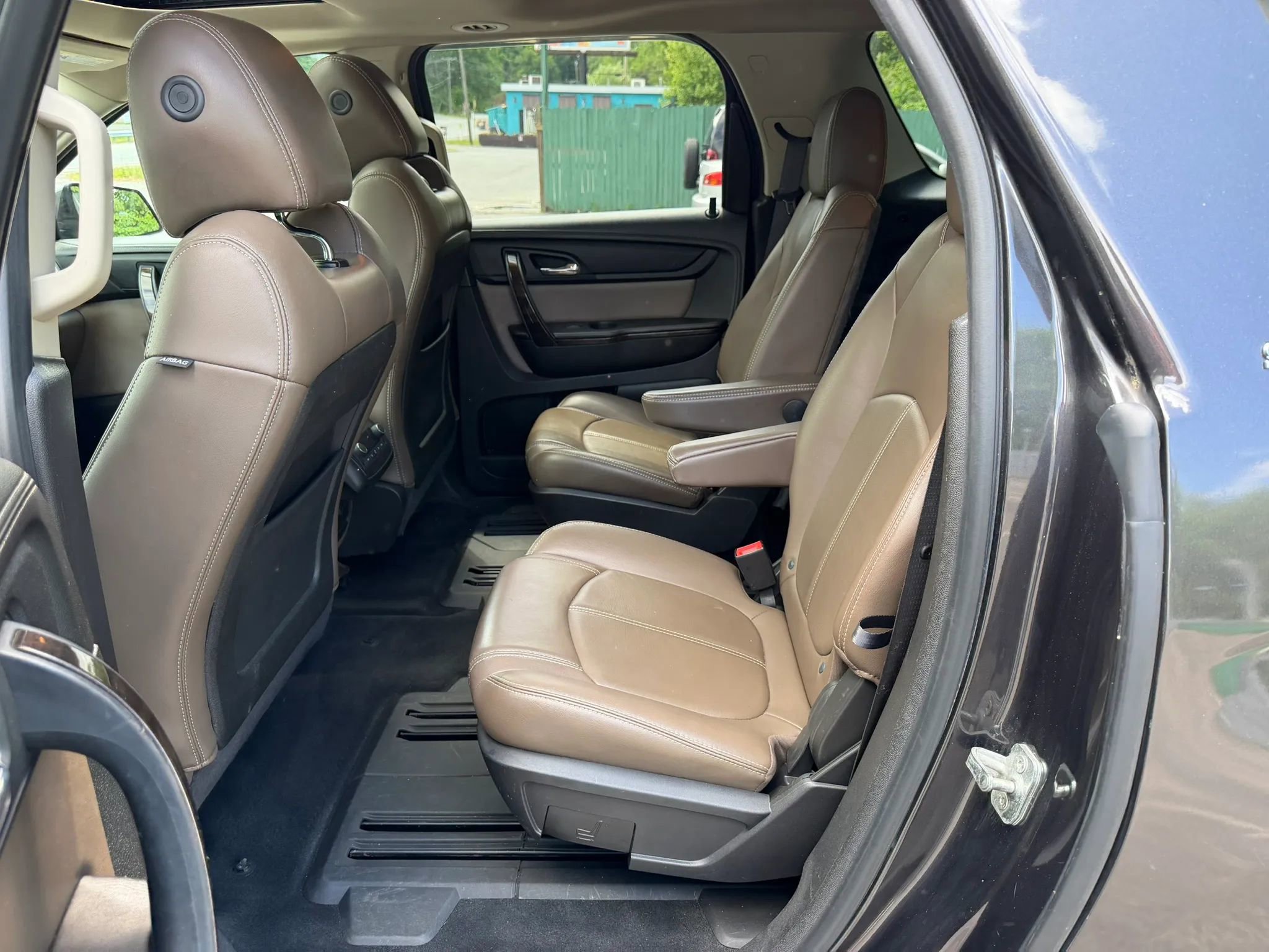 Used 2015 GMC Acadia SLT AWD/4WD image 26